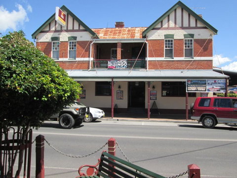 Maclean Hotel - Tourism Brisbane 0