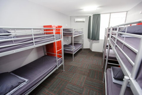 Mad Monkey Backpackers Waterfront - Tourism Brisbane 3