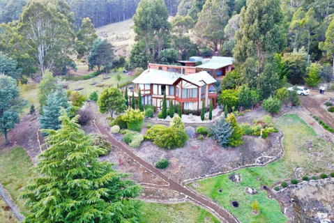 MAGICAL MOUNTAIN RETREAT - 20 Mins To CBD And Only 10 To MONA! - Brisbane Tourism 0