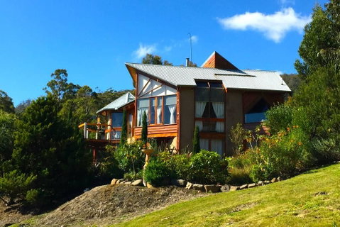 MAGICAL MOUNTAIN RETREAT - 20 Mins To CBD And Only 10 To MONA! - Brisbane Tourism 3
