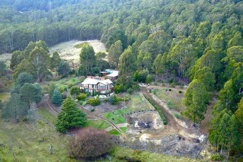 MAGICAL MOUNTAIN RETREAT - 20 Mins To CBD And Only 10 To MONA! - Brisbane Tourism 1
