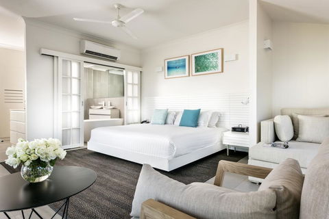 Mangrove Hotel - Tourism Brisbane 1