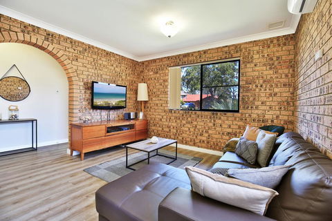 Maria's Beach House - Pet Friendly - Brisbane Tourism 2