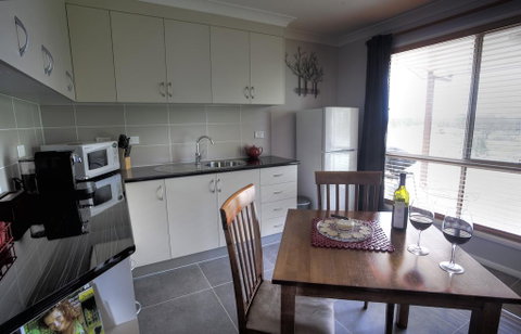Maric Park Cottages - Brisbane Tourism 0
