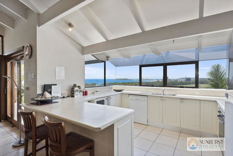 Mcauleys Beach House - Tourism Brisbane 3