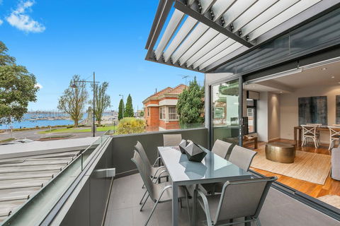 Melbourne Holiday Apartments Williamstown - Tourism Brisbane 3