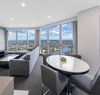 Meriton Suites Adelaide Street - Brisbane Tourism