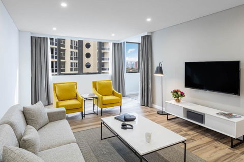 Meriton Suites Bondi Junction - Brisbane Tourism 2