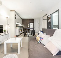 MODERN 2 BEDROOMS -SOUTHERN CROSS STATION - Brisbane Tourism