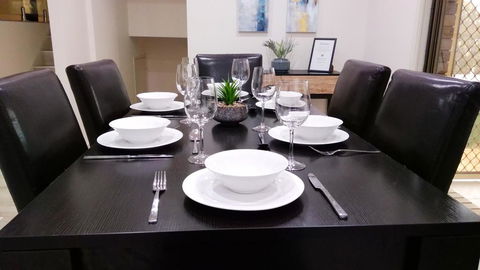 Modern 4-Bedroom House On Cunningham Near Singleton CBD Hunter Valley - Tourism Brisbane 3