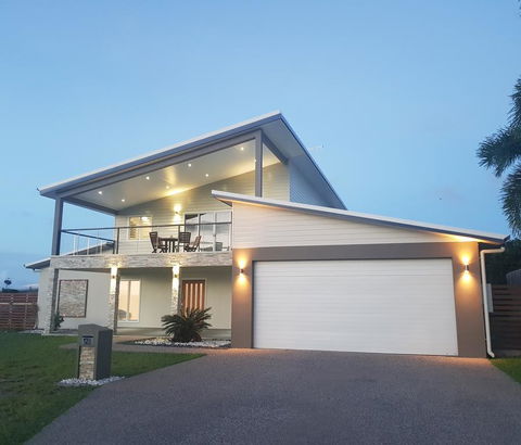 Modern Luxury Ocean Views - Tourism Brisbane 0