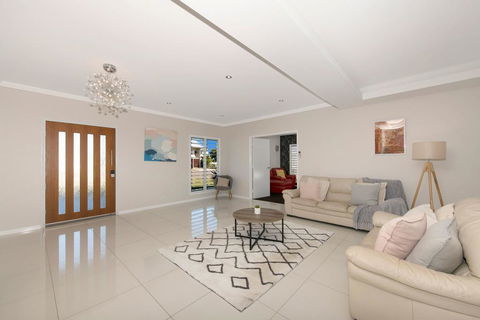 Modern Luxury Ocean Views - Tourism Brisbane 3