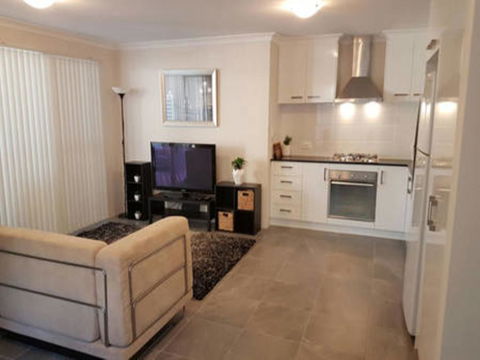 Modern Neat Convenient Apartment Close To Airport - Tourism Brisbane 1