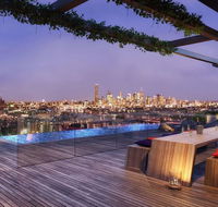 Modern carefree living style APT in ToowongView - Brisbane Tourism