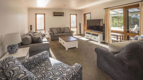 Mollymook Fantastic Holiday House - Tourism Brisbane 1
