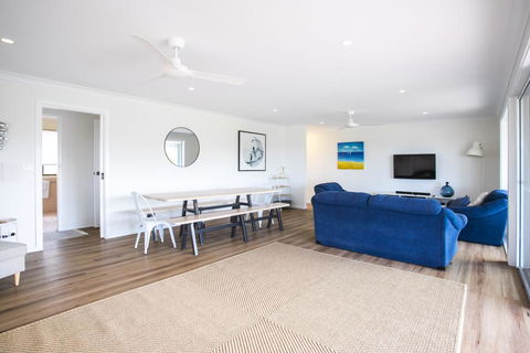 Mollymook Links - Tourism Brisbane 1