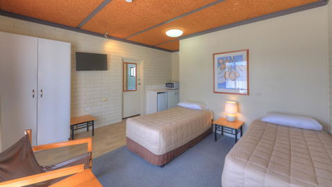 Motel Meneres - Tourism Brisbane 2