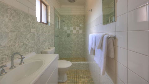 Motel Meneres - Tourism Brisbane 3