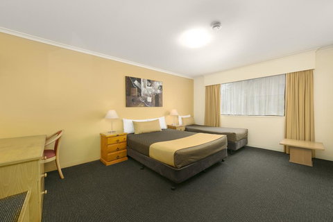 Mt Ommaney Hotel Apartments - Tourism Brisbane 3