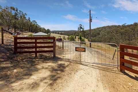 Mt Taylor Country Retreat-15 Minutes To Bairnsdale - Tourism Brisbane 1