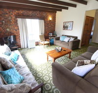Muller's Cottage at Hat Head Pet Friendly - Brisbane Tourism