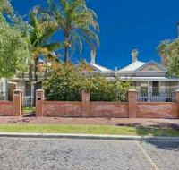 myOZexp Palmerston Lodge - Tourism Brisbane
