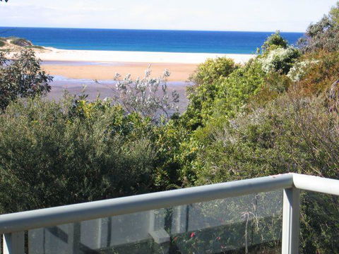 Nakarra - Tourism Brisbane 0