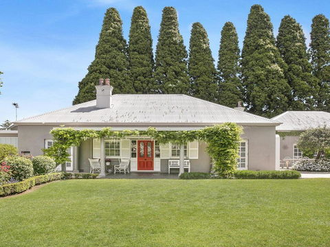 Nattai Lodge - House & Cottage In Beautiful Garden - Tourism Brisbane 0