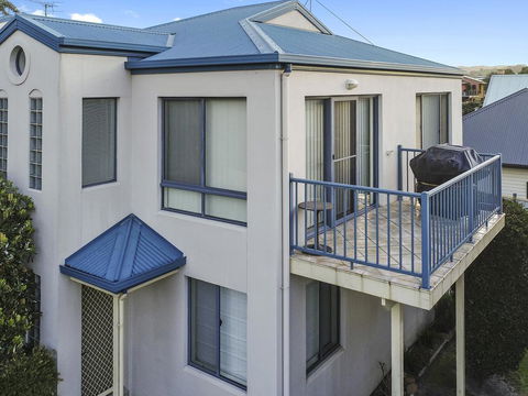 NELSON COVE 2 - Townhouse A Short Walk To Town - Tourism Brisbane 2