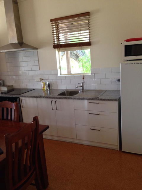 Albany Beachside Accommodation - Brisbane Tourism 0