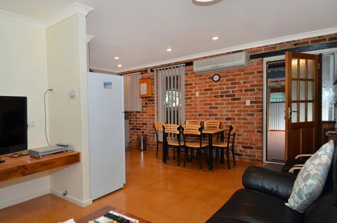 Albany Beachside Accommodation - Brisbane Tourism 10