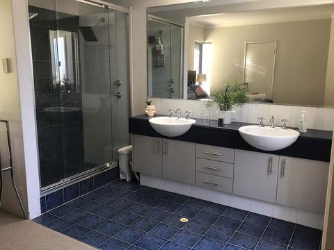 BeachHideaway@Scarborough - Tourism Brisbane 6