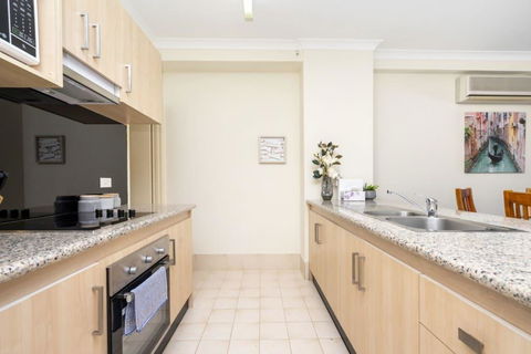 Oversized Eastend Sleeps 6 Free PARKING+POOL WIFI - Brisbane Tourism 35