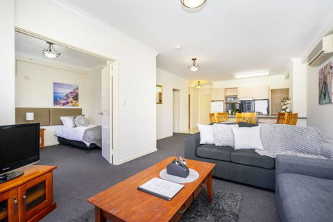 Oversized Eastend Sleeps 6 Free PARKING+POOL WIFI - Brisbane Tourism 42