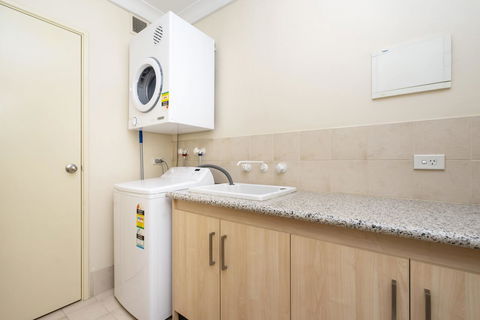 Oversized Eastend Sleeps 6 Free PARKING+POOL WIFI - Brisbane Tourism 12