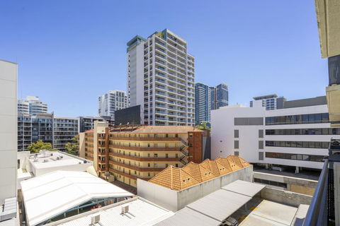 Oversized Eastend Sleeps 6 Free PARKING+POOL WIFI - Brisbane Tourism 23
