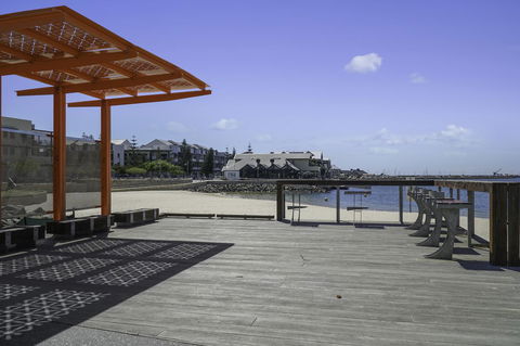 Luxury Suite Bunbury - Tourism Brisbane 18