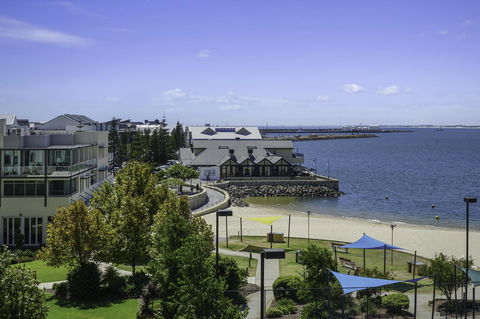 Luxury Suite Bunbury - Tourism Brisbane 0