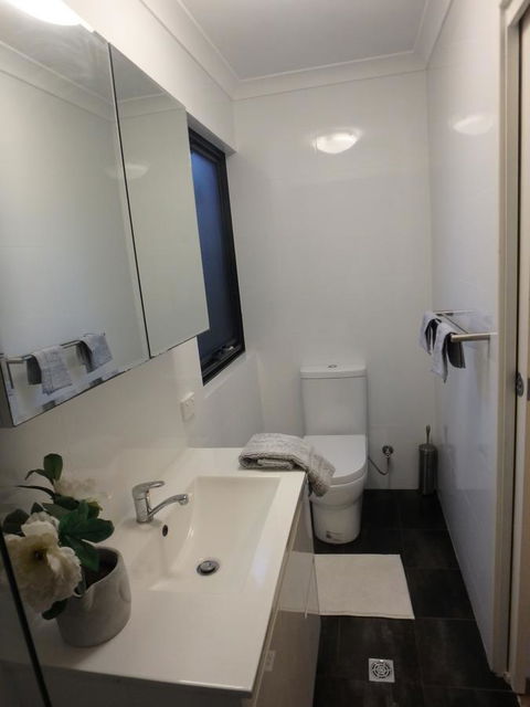 Como Retreat - Two Bedroom Villa - Brisbane Tourism 12