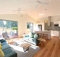 Sunny Blinco Street House - Tourism Brisbane