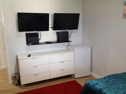 Palm Beach Bed & Breakfast - Tourism Brisbane 1