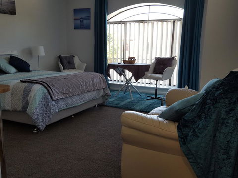 Palm Beach Bed & Breakfast - Tourism Brisbane 9