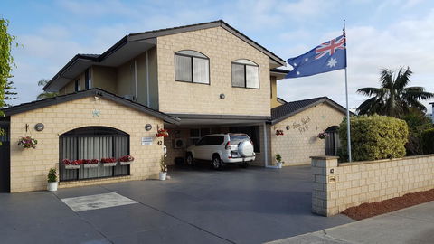 Palm Beach Bed & Breakfast - Tourism Brisbane 38