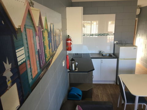 Esperance Central Accommodation - Tourism Brisbane 24