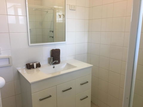 Esperance Central Accommodation - Tourism Brisbane 10