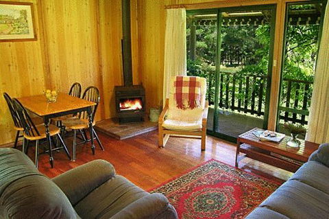 Hawke Brook Chalets - Tourism Brisbane 5