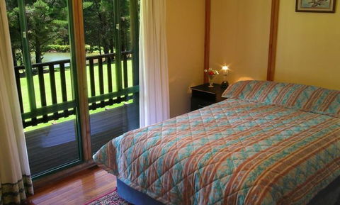 Hawke Brook Chalets - Tourism Brisbane 3