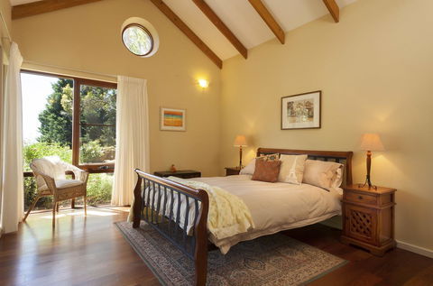 Innisfree Mountain Retreat - Tourism Brisbane 4