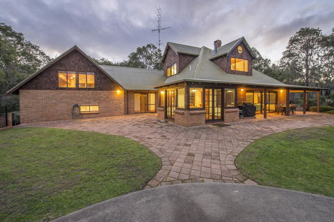 A Hidden Bush Delight - Tourism Brisbane 4
