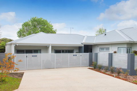 Churchill Studios - Brisbane Tourism 5